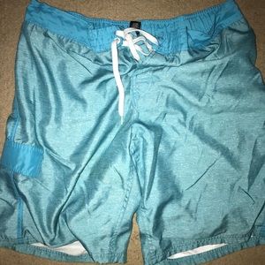 Men’s swimming trunks